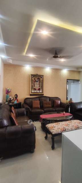 4 BHK Flat In Platinum City...