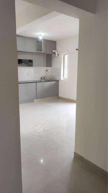2 BHK Flat In Moon Mist Apa...