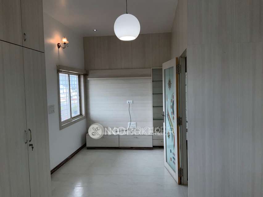 2 BHK Flat In Standalone Bu...