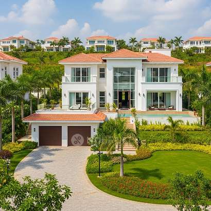 S Cube Lakeside Manor