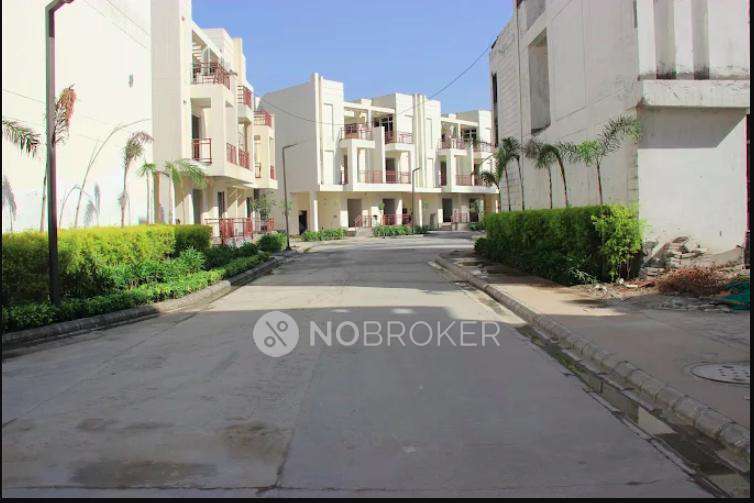 Ajnara London Square