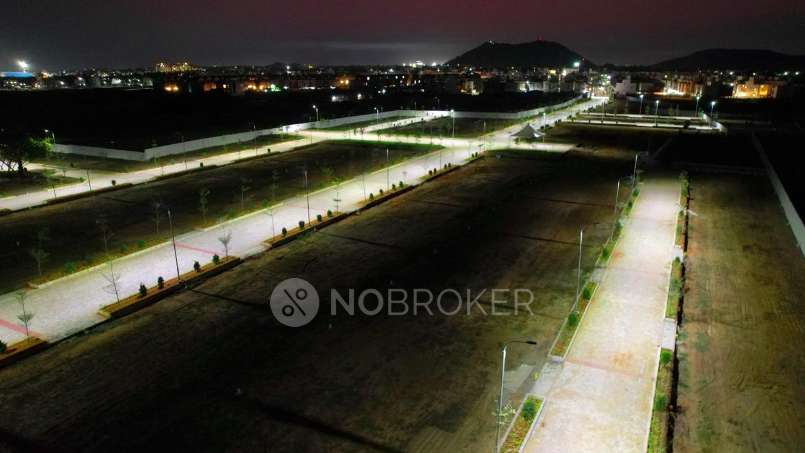 S And P Serenity Walk