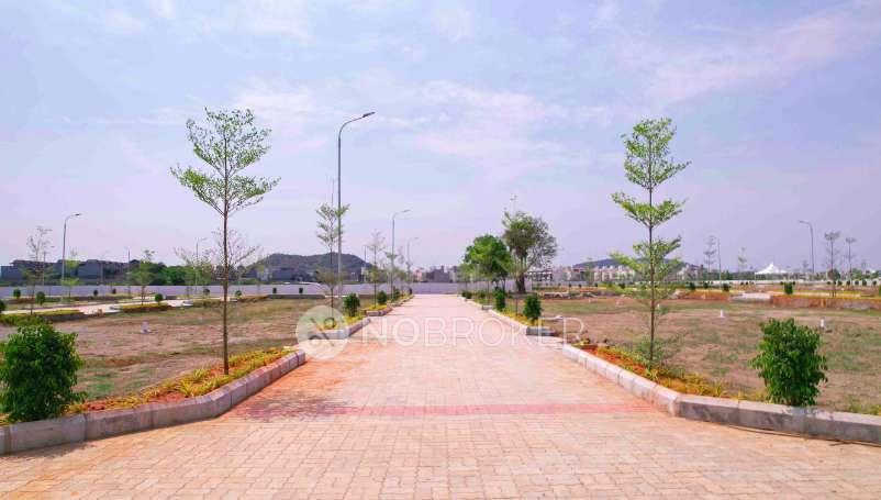 S And P Serenity Walk