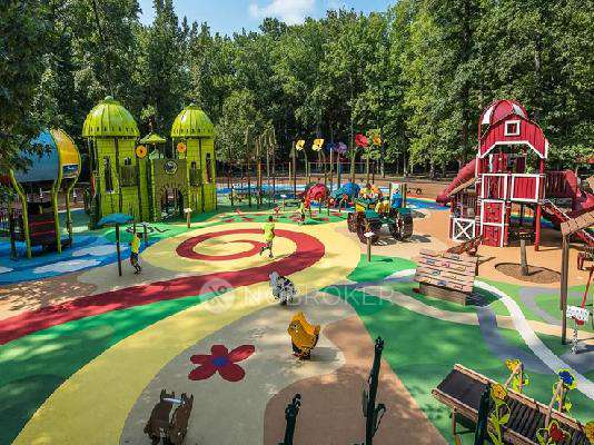 F5 Mindspace Residency