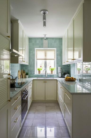 Sudhir Mandke Advantage Homes