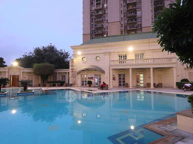 Independent Floors at DLF City
