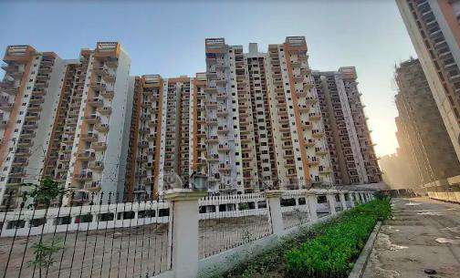 Amrapali Centurian Park