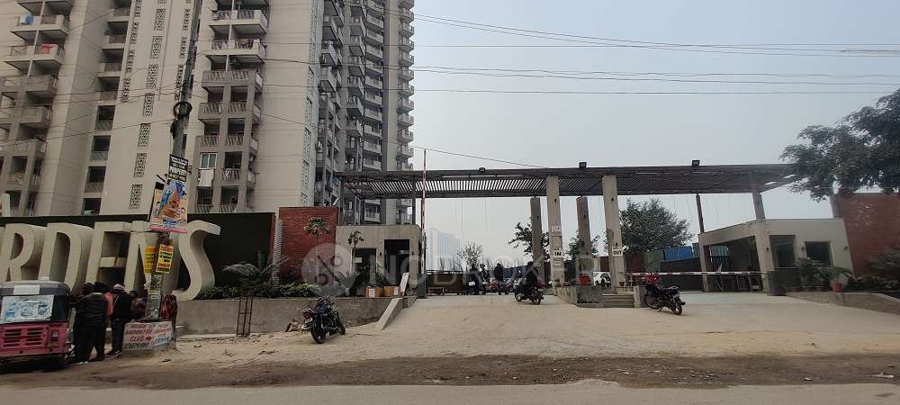 Shri Radha Sky Gardens 