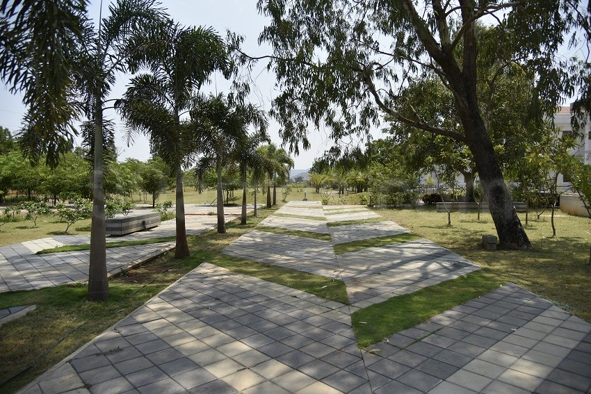 Vydhehi Sri Sai Sadan Apartment