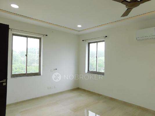 Navanaami Willow Greens