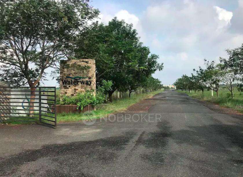 Stone And Acres Waterway