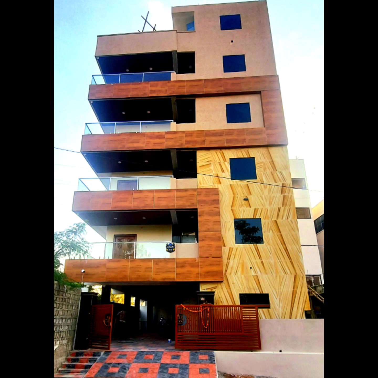 3 BHK Flat In Standalone Bu...