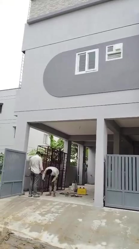 3 BHK Flat In Standalone Bu...