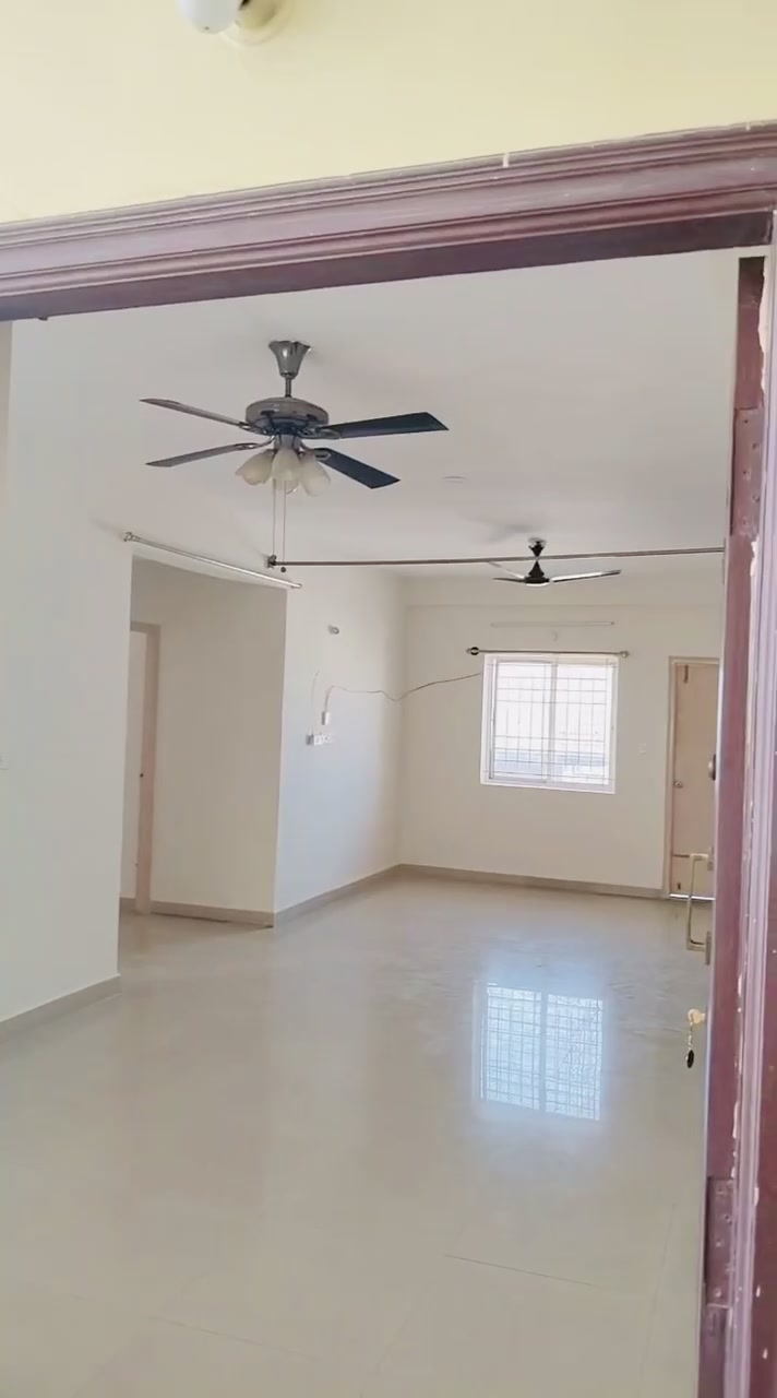 3 BHK Flat In Splendid Skyl...