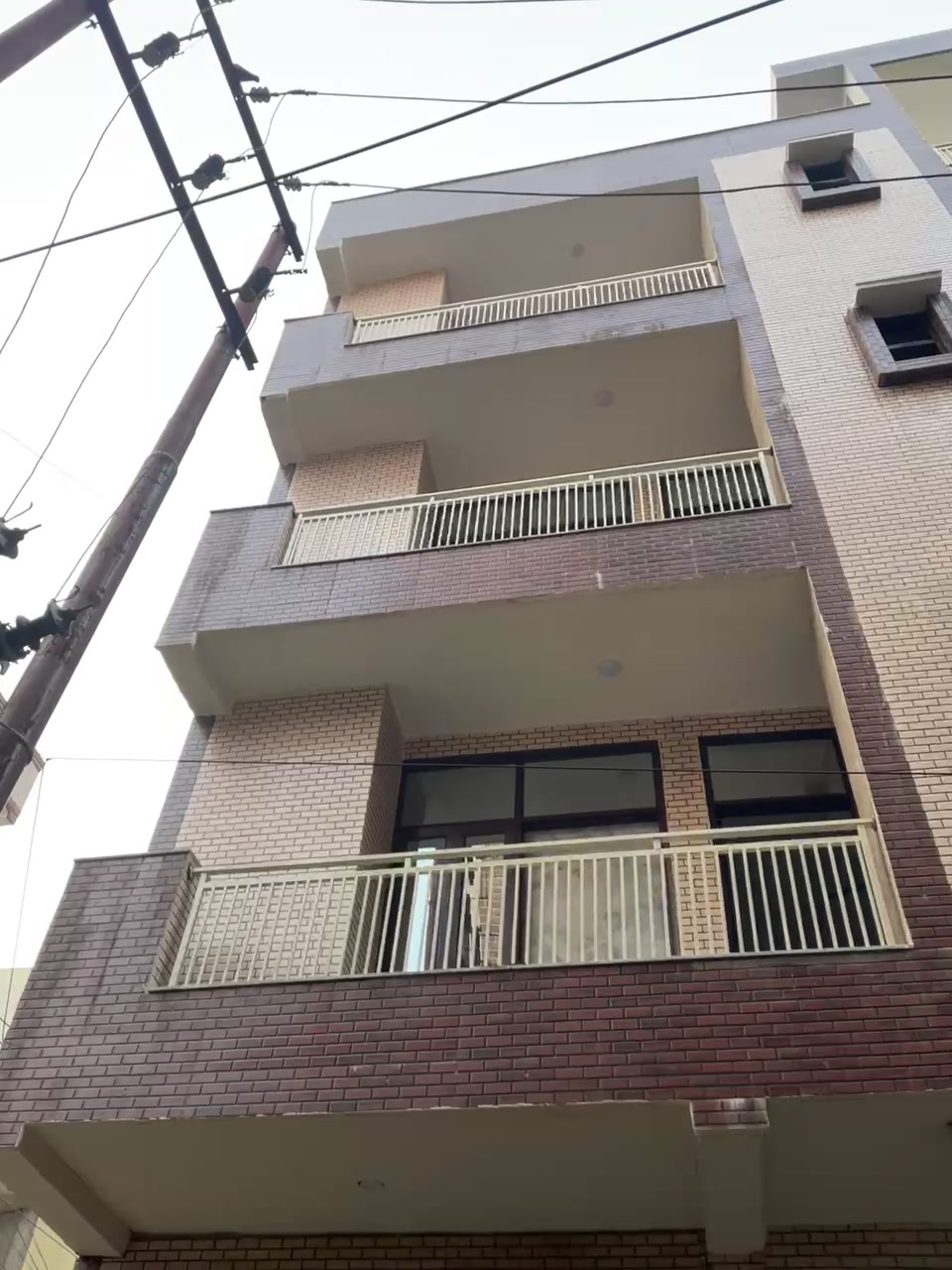 2 BHK Flat In Rail Vihar Gh...